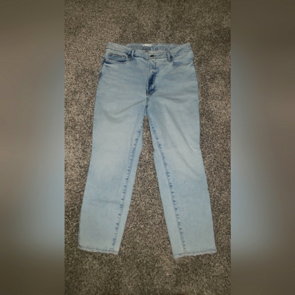Good American| High Waisted Straight Leg Jeans